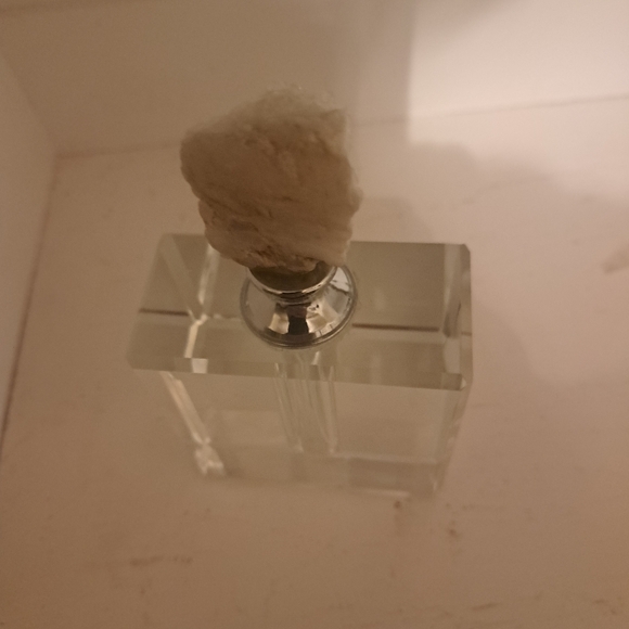 Gorgeous NWOT Crystal W/Quartz Top Luxury Refillable Perfume Bottle/ Decanter - Picture 8 of 10